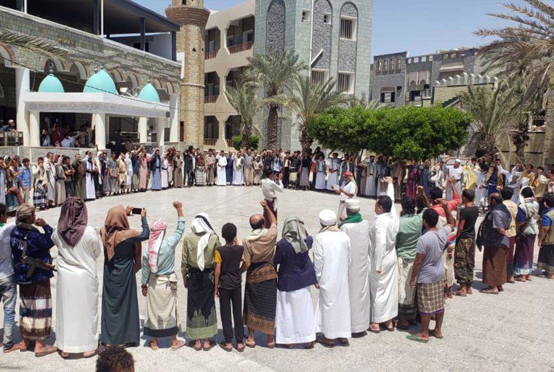 وقفات بالحديدة تدين انتهاكات العدو الصهيوني واقتحامه للمسجد الأقصى